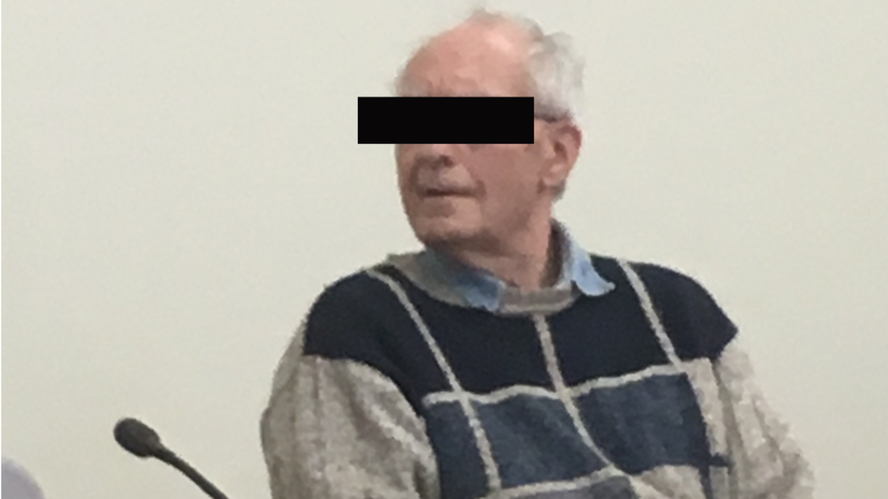 Ihr Fetter Arsch Wird Gerammelt Ihr Fetter Arsch Wird Gerammelt