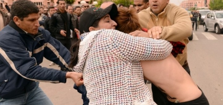 BÉNI MELLAL: DEUX FEMEN ARRÊTÉES SEINS NUS
