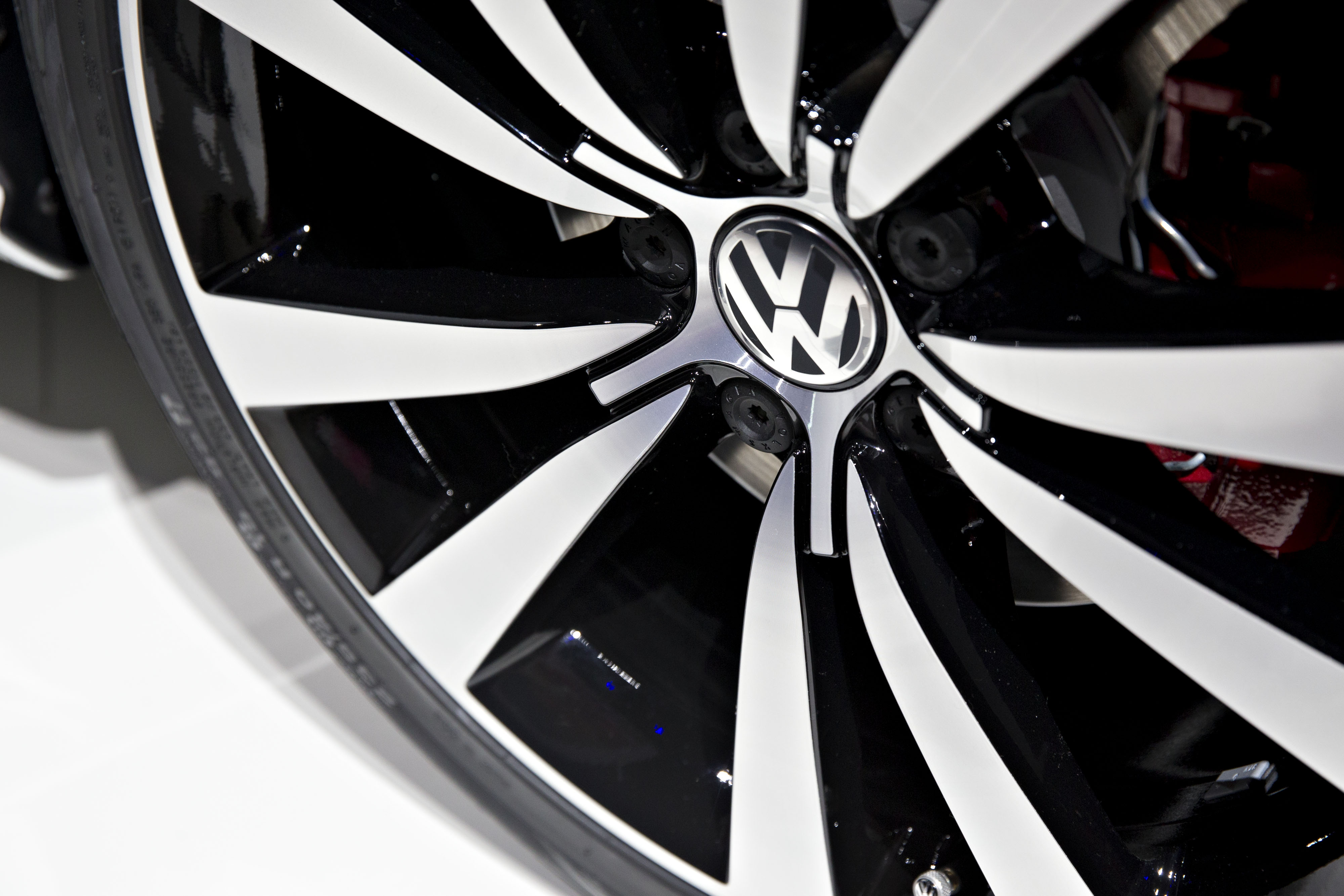 volkswagen-has-apologized-for-testing-diesel-fumes-on-monkeys-fraja-maroc