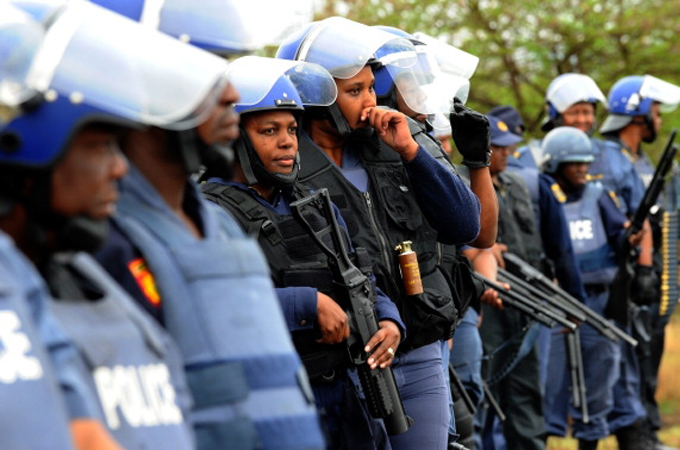 South Africa: Police raid Gupta household dwelling - Fraja Maroc