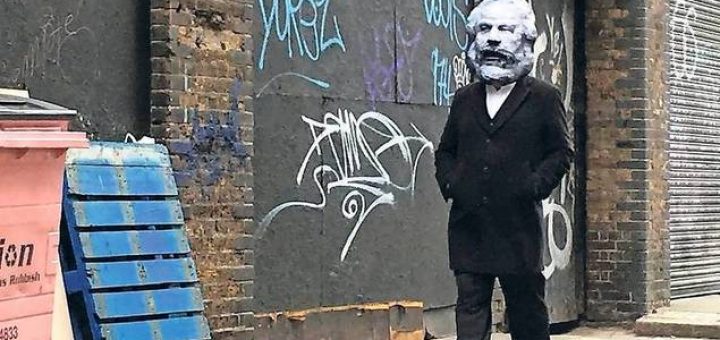 Bei Marx an der Theorietheke