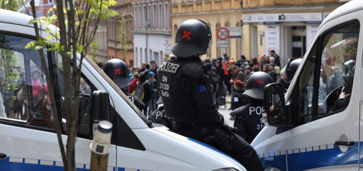 Demo-Be conscious in Chemnitz überwiegend ruhig – Cool gemacht, Polizei!