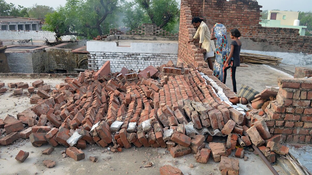 Rankings tiring as dust storm, heavy rain sweep through India