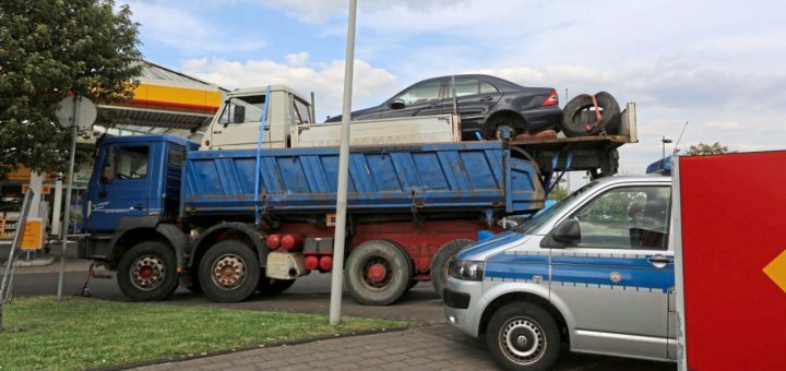 Ladung wie bei den Bremer Stadtmusikanten – Dieser Hochstapler wollte so nach Afrika