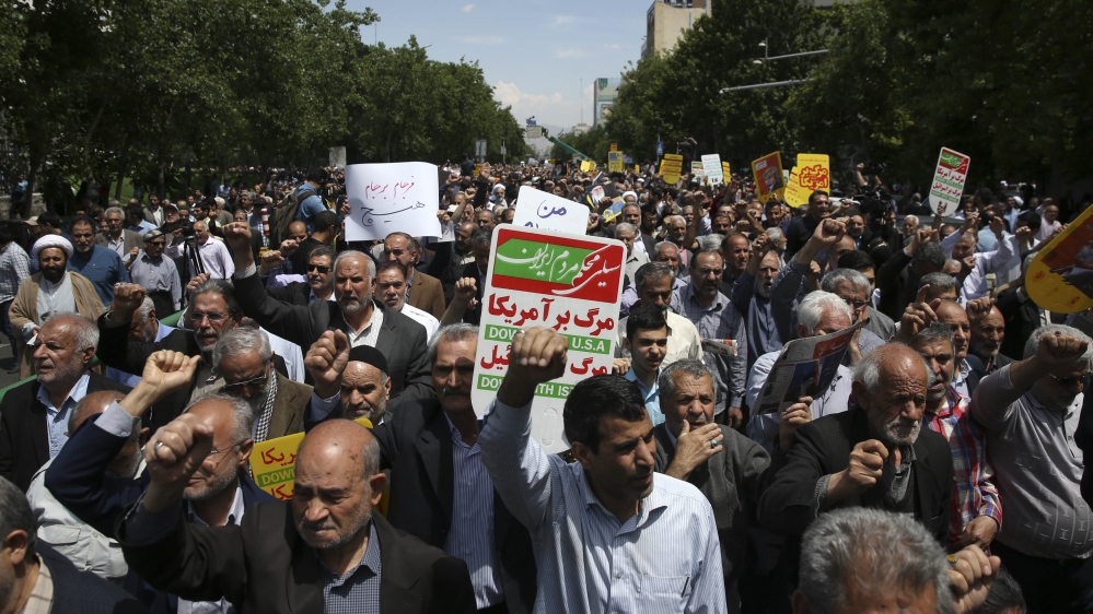 Iran protesters chant anti-US slogans after nuclear deal pull out