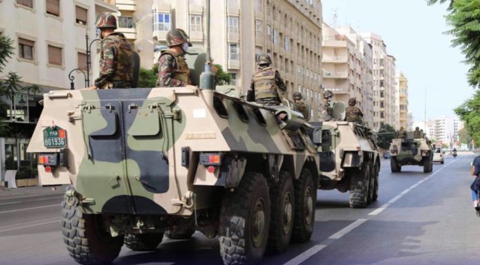 Armée dans les villes marocaines COVID-19